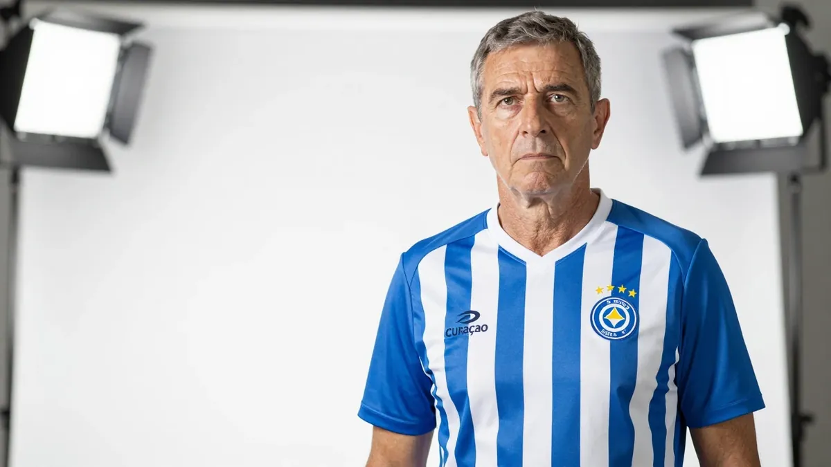 Curaçao's Fred Rutten on difficult period after leaving team, spoke openly about his emotions in Rondo program